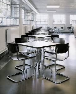 S 43 von Mart Stam für Thonet S 43 von Mart Stam für Thonet