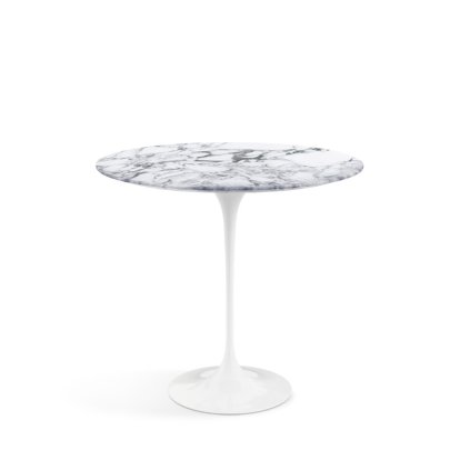 Saarinen Beistelltisch oval, weiß, Marmor Arabescato (weiß mit grauen Einfärbungen)
