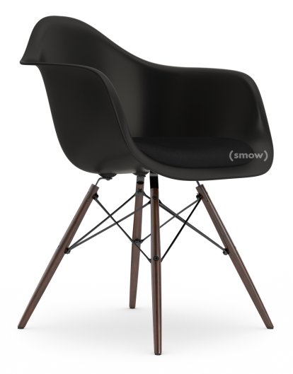 Eames Plastic Armchair DAW, Tiefschwarz, Mit Sitzpolster, Nero, Standardhöhe - 43 cm, Ahorn dunkel