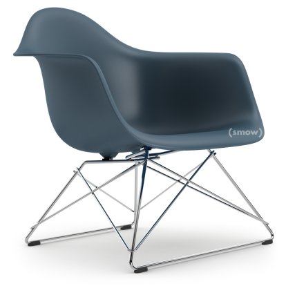 Eames Plastic Armchair LAR, Meerblau, Ohne Polsterung, Verchromt