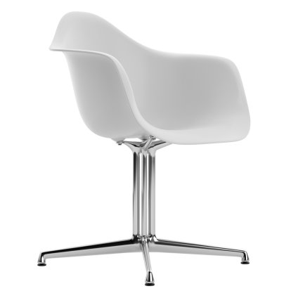 Eames Plastic Armchair DAL