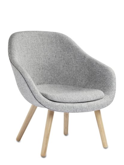 About A Lounge Chair Low AAL 82 Loungestuhl